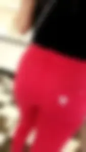 Yng teen showing her body