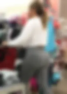 Sexy lady shopping at Target with a big ass in grey leggings