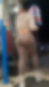 Latina jiggle big butt in brown leggings