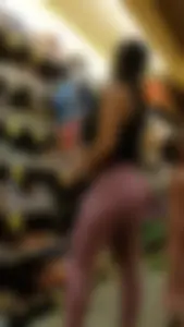 OC Sexy Latina bubble butt in spandex shopping