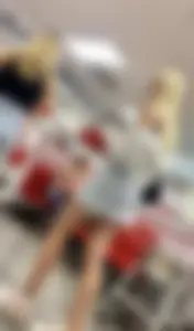 2 SEXXXY girls at In N Out