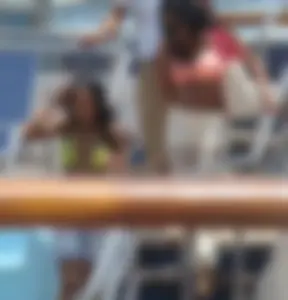 Bikini girls
