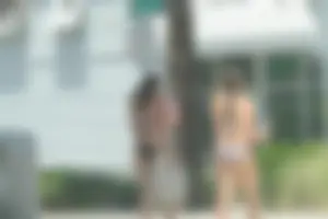Even more hot and sexy bikini babes in Florida