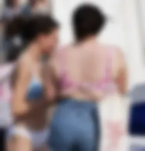 Candid beach and bikini pics