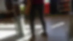 Nice ass checking out in leggings at a grocery store