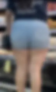 CraZ PHAT ASS LATINA IN TIGHT JEAN SHORTS( first post