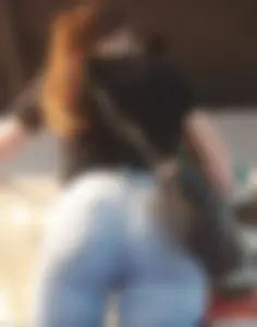 Milf with a very sexy ass in tight blue jeans, a great collection of creepshots