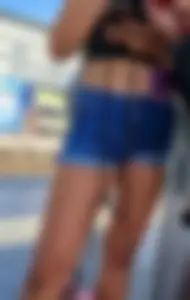 Sexy Candid Chick in a Top And Jean Shorts at the Public Train Station Creepshots