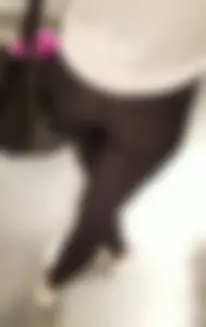 Assorted ass in leggings