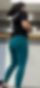 Latina waitress showing off!