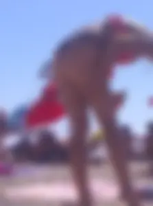 Beach Swimsuit Creepshot of Milf Bend Over