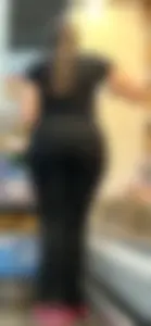 [OC] HOT Latina Big ASS Yoga pants VPL at grocery store
