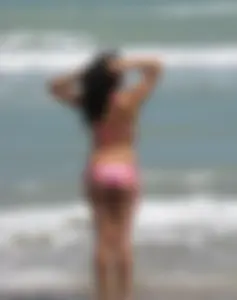Girlfriend at the beach with nice ass and stripping to thong before getting into the shitmobile