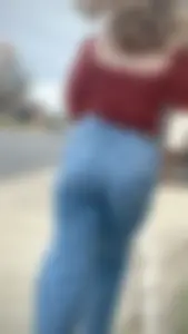 Dirty blonde PAWG completely fills out AE jeans (close-ups)