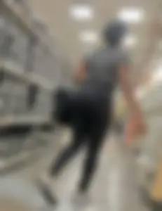 Some quick caps of this fine black MILF her ass had me drooling!