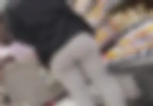 Gray Leggings Mom Shopping