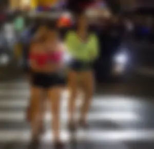 Hot candid chicks on the night city street creepshots, mostly in shorts and skirts