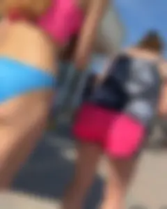 Suns out buns out (oc)