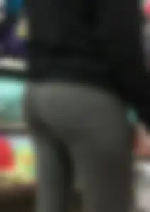 Walmart teen shopping with mom in grey leggings showing her nice tight ass