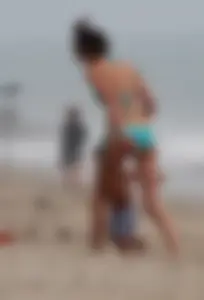Kendall Jenner paparazzi pictures in bikinis