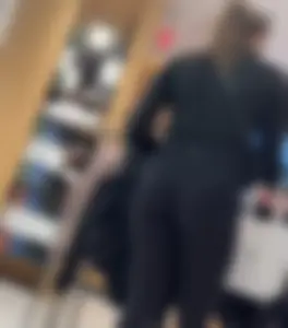 BLONDE IN LULUS AT THE LULU STORE