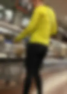 Walmart lady shopping with a nice big booty in tight black leggings