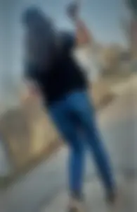 Teen girl in tight blue jeans suburban street creepshots