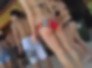 Bikini girls