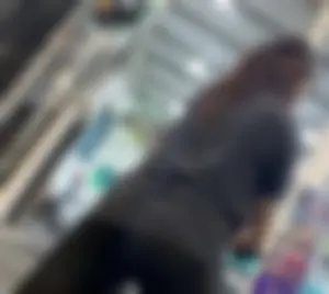 A lot of teens and milfs from today’s shopping trip