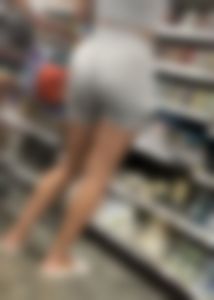 Thick Ass on this ebony MILF had me trembling