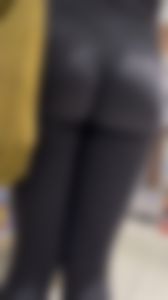 Girl In Black Leggings Has A Nice Little Bubble