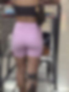 Tatted asian chick w/VTL in pink shorts