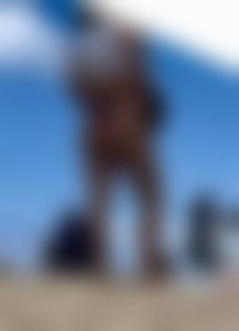Sexy chick changing at the beach creepshots