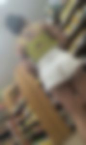 Hot Latina slut shows off cheeks