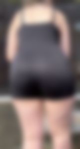Thick ass in black bodysuit