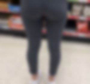 Peachy supermarket teen