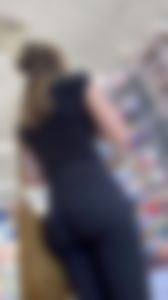 Girl In Black Leggings Has A Nice Little Bubble