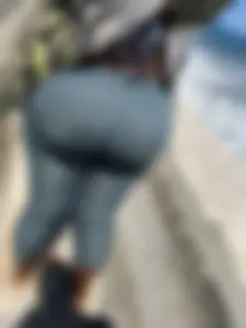 My friend so fine & hella thick (oc)
