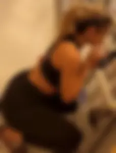 Smokin blonde in yoga pants walmart
