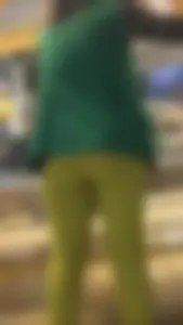 PAWG Milf with yellow jeans!!!