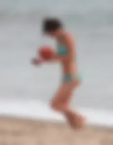 Kendall Jenner paparazzi pictures in bikinis