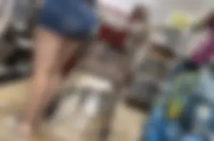 Nice Bubble Booty pawg milf in jean shorts