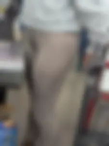 Nerdy ebony in lavender leggings