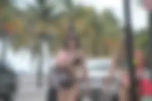 Florida beach and bikini girls