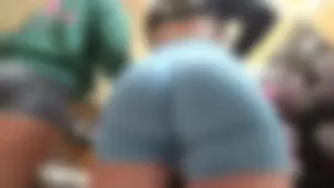 Perfect slim blonde girl with magnific ass (NOT OC )