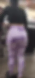 Latina milf with a great body, showing her big ass in pink leggings [OC]