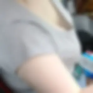 Hot candid girl in shorts in a car downblouse creepshots