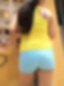 Big booty babe in blue shorts with vpl