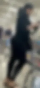 Fine lady in black shopping Bendover/squat‼️