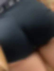 MUST SEE ! Beautiful blonde flaunting her cheeks in the Nike pros